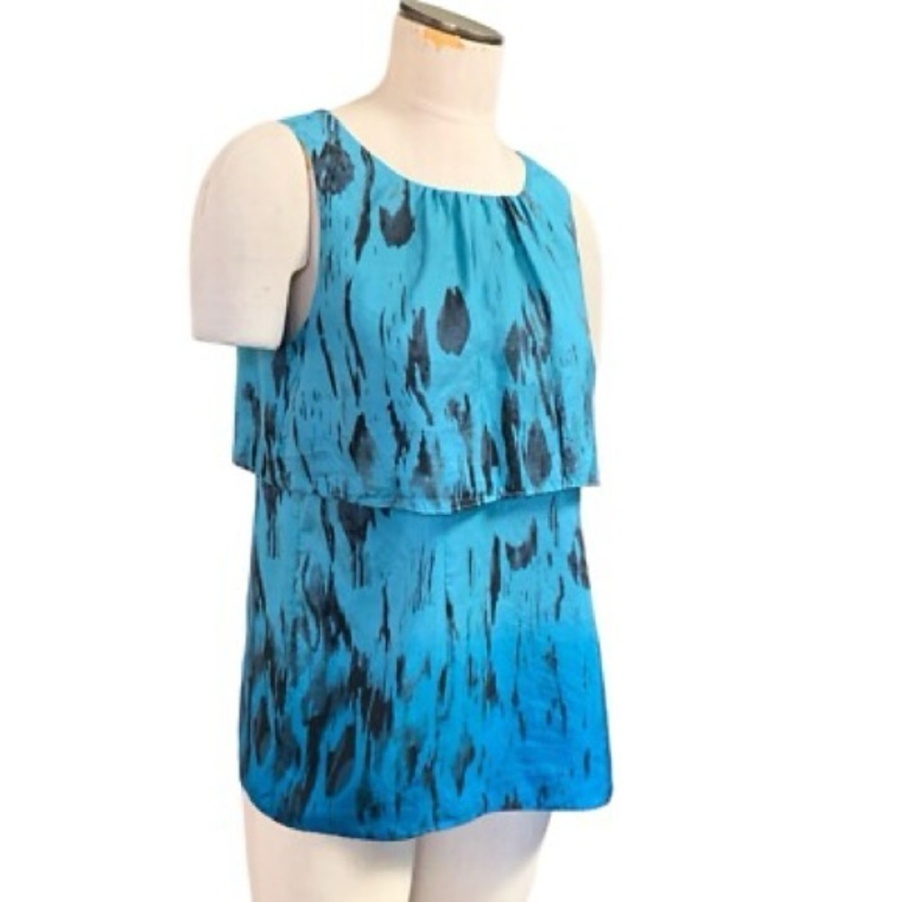 CAbi Blue Patterned Sleeveless Blouse 100% Silk